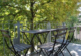 Adoreo Apartments & Suites has Balcony rooms