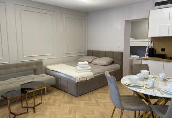 Apartamenty 91 has Balcony rooms