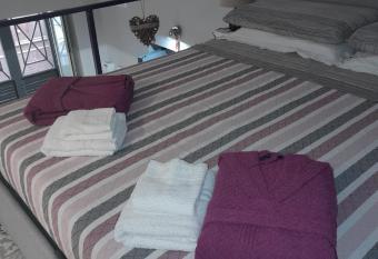 TeTeTe Casa Vacanza allows 18 year olds to book a room