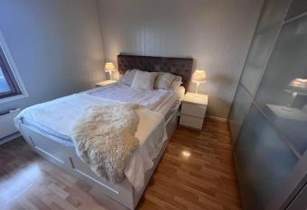 Stor leilighet med to balkonger has Balcony rooms