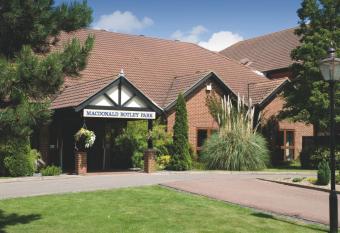 Macdonald Botley Park Hotel & Spa allows 18 year olds to book a room