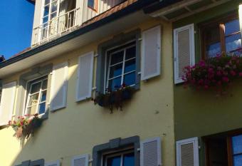 Mittelalterhotel-G  stehaus Rauchfang allows 18 year olds to book a room