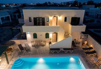 Memento Perissa allows 18 year olds to book a room