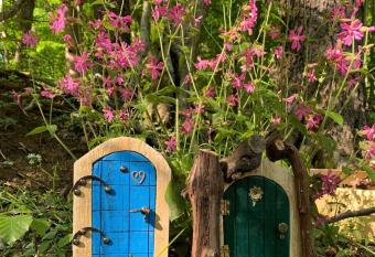 Holiday Home Luka 10 has Balcony rooms