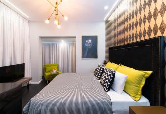 Crown Sea Apart Hotel allows 18 year olds to book a room