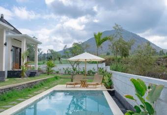 RedDoorz at Volcano Mountain View Kintamani has Balcony rooms