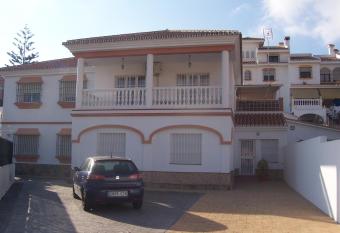 Pensi  n Nomphosumus allows 18 year olds to book a room