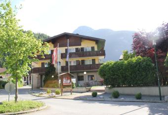 Pension Alfenz has Balcony rooms