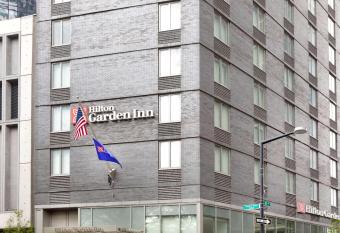 Hilton Garden Inn Long Island City New York has Balcony rooms