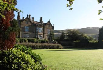 Falcon Manor Hotel allows 18 year olds to book a room