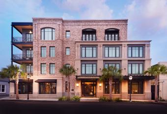 The Spectator Hotel has Balcony rooms