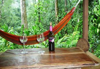 Casa Lina Eco Lodge, private kitchen allows 18 year olds to book a room