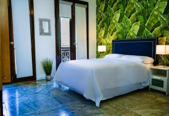 Navona Studios allows 18 year olds to book a room