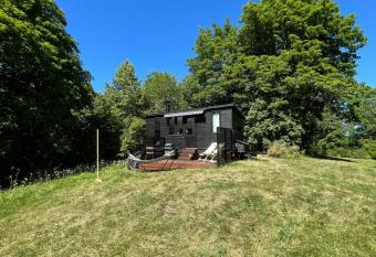 (null) has Balcony rooms