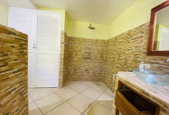 (null) has Balcony rooms