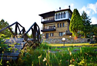 Archontariki Guesthouse has Balcony rooms