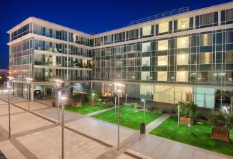 NH Savona Darsena allows 18 year olds to book a room