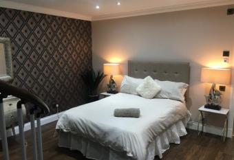 Brig o Doon Apartment has Balcony rooms