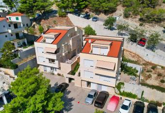 Apartments Villa Astra & Pinija has Balcony rooms