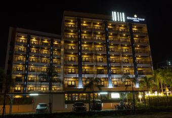 Golden Tulip Essential Pattaya has Balcony rooms