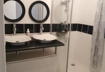 Loue appartement spacieux et familiale    marignane, La Galagoviere, 8 rue de Wolfsburg has Balcony rooms