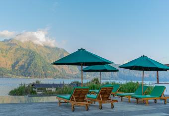 D Sila s Tepi Danu Villas Kintamani & Natural hot spring has Balcony rooms