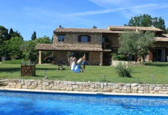 Suite de l olivier au Mas au Coeur de la Provence &SPA allows 18 year olds to book a room