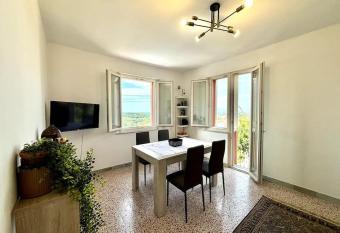 REDHouseMorrona has Balcony rooms