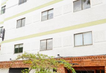 Hotel Betell 7 allows 18 year olds to book a room