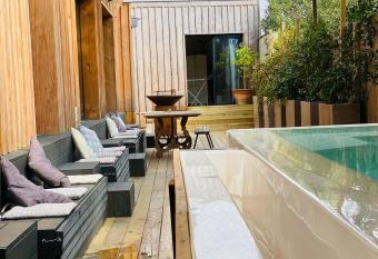 Le Refuge du Cap Ferret has Balcony rooms