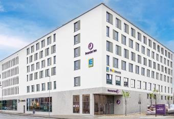 Premier Inn Rosenheim City Lokh  fe allows 18 year olds to book a room
