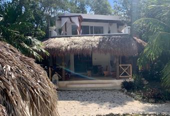 Villa Morena Boutique Hotel Ecoliving has rooms with a private hot tub