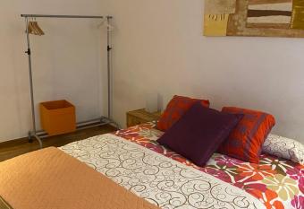 GranVia Fira Apartment has Balcony rooms