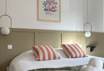 Studio romantique avec jacuzzi proche de Kaysersberg pour 2 personnes has rooms with a private hot tub