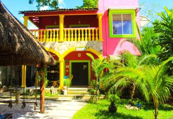 Hostal Tunich Naj & Hotel has Balcony rooms