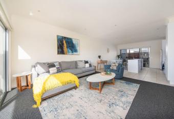 Page Seven by Property Mums has Balcony rooms