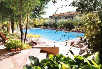 Sporthotel Olimpo has Balcony rooms