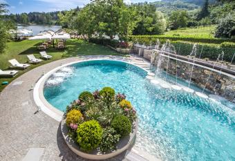 Hotel Miramonti has Balcony rooms