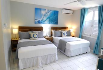 Beach Studio 4 has Balcony rooms