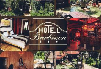 Hotel Barbizon has Balcony rooms