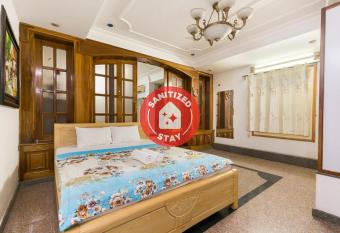 Sakura Hostel Saigon allows 18 year olds to book a room