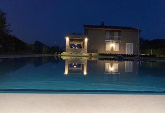 Terra Vitale has Balcony rooms