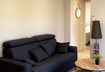 Maison Calme & Jardin au Bouscat has Balcony rooms