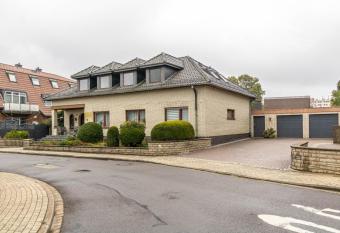 MonAppart Hotel has Balcony rooms