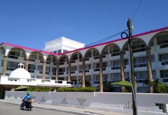 Solamar Inn Mazatlan has Balcony rooms