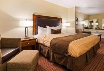 Best Western Plus Sparta Trail Lodge allows 18 year olds to book a room