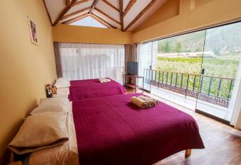 Hermosa Casa en el Valle Sur Andahuaylillas has Balcony rooms