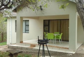 Sand River Cottages has Balcony rooms