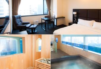 Sakura Hotel has Smoking rooms