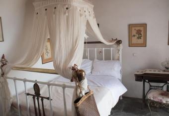 Villa Amalia has Balcony rooms